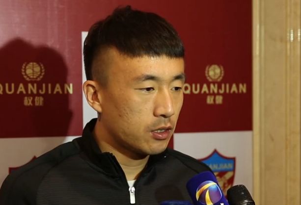 少妇羞红丰满奶水